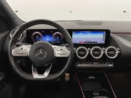 Photo 21 Mercedes GLA  250 e 8G-DCT