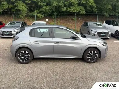 Photo 30 Peugeot 208  Hybrid 110 ch e-DCS6