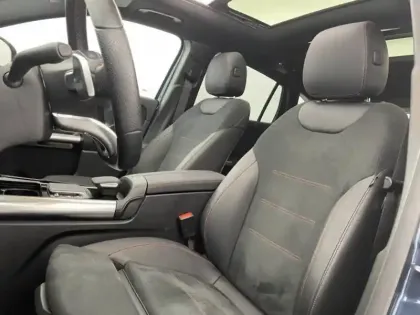Photo 13 Mercedes GLA  250 e 8G-DCT