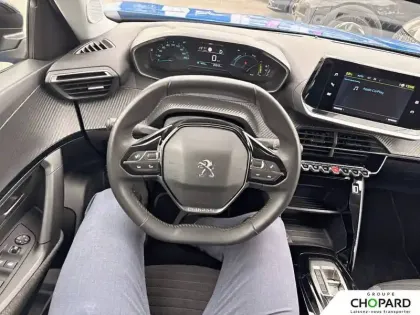 Photo 16 Peugeot 2008  Electrique 136 ch