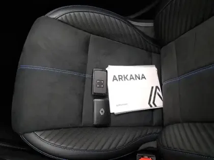 Photo 41 Renault Arkana  E-Tech full hybrid 145 GSR2