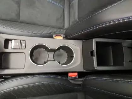 Photo 35 Renault Arkana  E-Tech full hybrid 145 GSR2