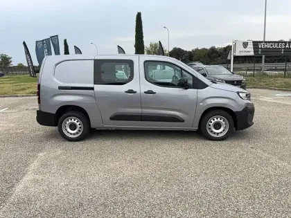 Photo 10 Peugeot Partner  CA XL DIESEL 130 CH AUT