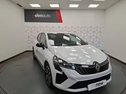 Photo 12 Renault Clio  E-Tech full hybrid 145 ch GSR2