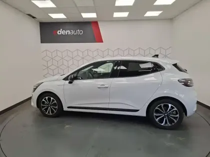 Photo 6 Renault Clio  E-Tech full hybrid 145 ch GSR2