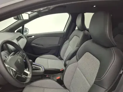 Photo 40 Renault Clio  E-Tech full hybrid 145 ch GSR2