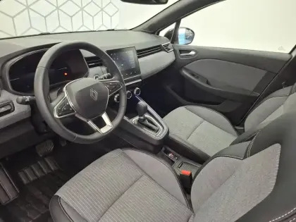 Photo 39 Renault Clio  E-Tech full hybrid 145 ch GSR2