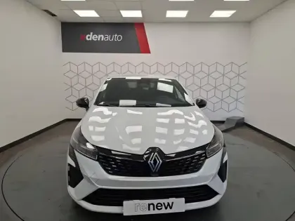 Photo 11 Renault Clio  E-Tech full hybrid 145 ch GSR2