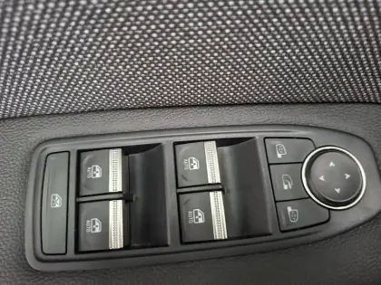 Photo 42 Renault Captur  TCe 115 ch