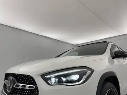Photo 30 Mercedes GLA  250 e 8G-DCT