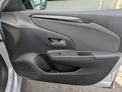 Photo 12 Opel Corsa  Electrique 136 ch & Batterie 50 kw/h