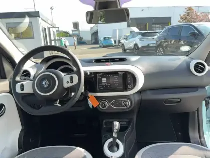 Photo 13 Renault Twingo  III E-Tech