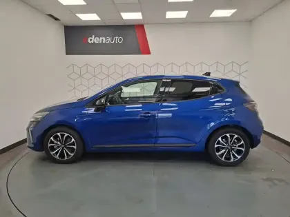 Photo 7 Renault Clio  E-Tech full hybrid 145 ch GSR2