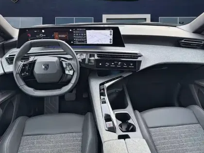Photo 12 Peugeot 3008  Electrique 210 ch 73 kWh