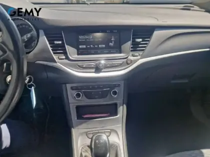 Photo 34 Opel Astra  Sports Tourer 1.5 Diesel 122 ch BVM6