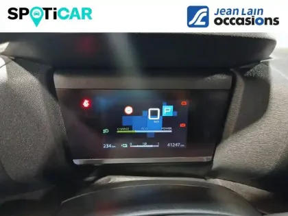 Photo 10 Citroën C4 e- 136 ch Automatique
