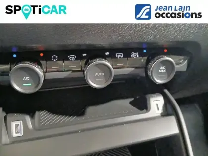 Photo 23 Citroën C4 e- 136 ch Automatique