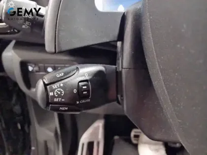 Photo 18 Citroën C5 aircross  Hybride Rechargeable 225 e-EAT8