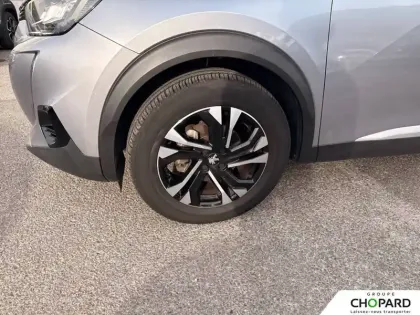 Photo 11 Peugeot 2008  PureTech 130 S&S EAT8