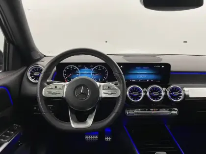 Photo 21 Mercedes GLB  200 7G-DCT
