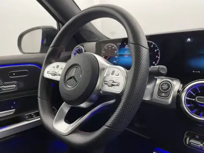 Photo 23 Mercedes GLB  200 7G-DCT