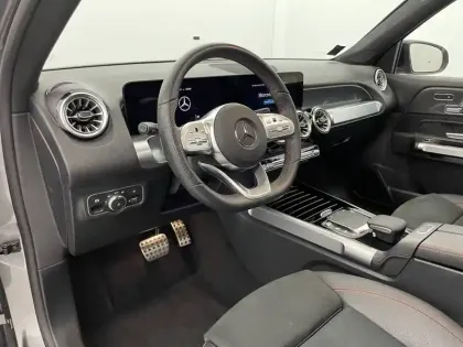 Photo 28 Mercedes GLB  200 7G-DCT