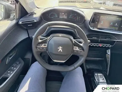 Photo 16 Peugeot 208  Electrique 50 kWh 136ch