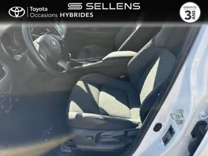 Photo 10 Toyota C-HR  2.0 Hybride 184ch Design Ultimate E-CVT