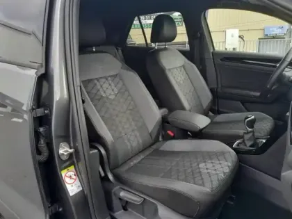 Photo 11 Volkswagen T-roc  1.5 TSI EVO 150ch R-Line
