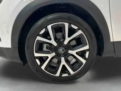 Photo 10 Citroën C5 aircross  Hybrid 225ch Shine Pack e-EAT8
