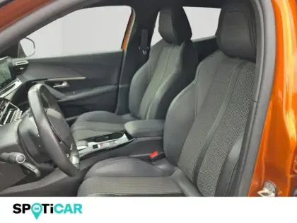 Photo 11 Peugeot 2008  e- 136ch GT