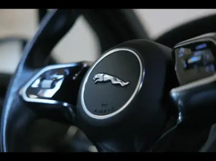Photo 10 Jaguar I-Pace  EV400 R-Dynamic SE AWD