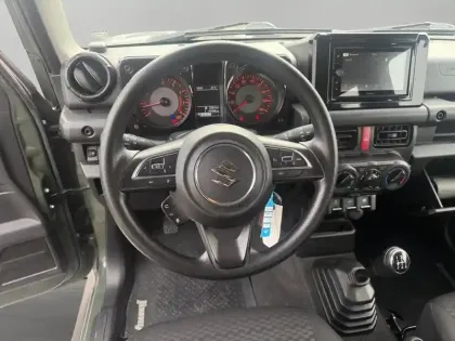 Photo 11 Suzuki Jimny  1.5 VVT Privilège