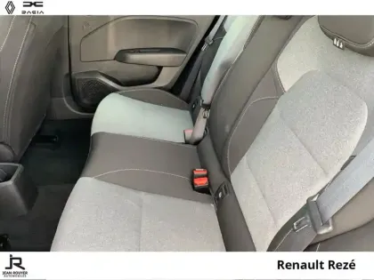 Photo 9 Renault Clio  1.5 dCi 100ch Evolution - 25