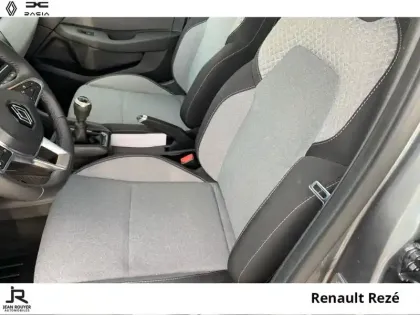 Photo 8 Renault Clio  1.5 dCi 100ch Evolution - 25