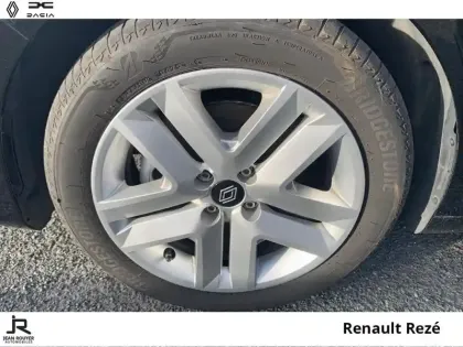 Photo 5 Renault Clio  1.5 dCi 100ch Evolution - 25