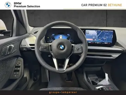 Photo 11 BMW Serie 1 Série 1 120A 170ch M Sport Design DKG7