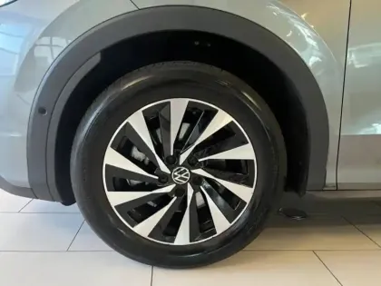 Photo 6 Volkswagen T-roc  1.5 eTSI 150ch Style DSG7