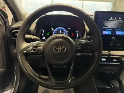 Photo 11 Toyota Yaris  116h Design 5p MY25