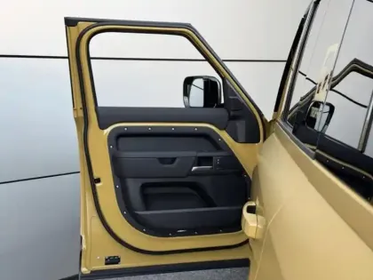 Photo 11 Land rover Defender  110 2.0 P300e PHEV Trophy Edition Deep Sandglow
