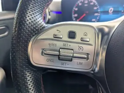 Photo 12 Mercedes Classe A  220 d 190ch AMG Line 8G-DCT