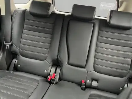 Photo 12 Mitsubishi Outlander  PHEV Twin Motor Invite 4WD