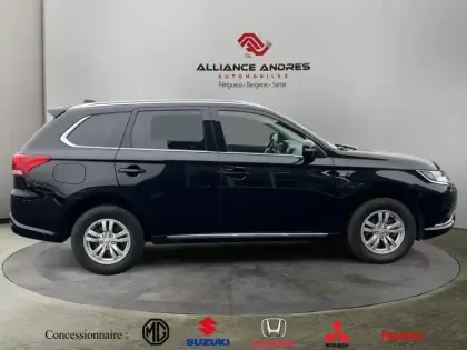 Photo 5 Mitsubishi Outlander  PHEV Twin Motor Invite 4WD