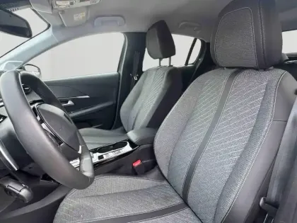 Photo 10 Peugeot 208  1.2 Hybrid 110ch Allure e-DCS6