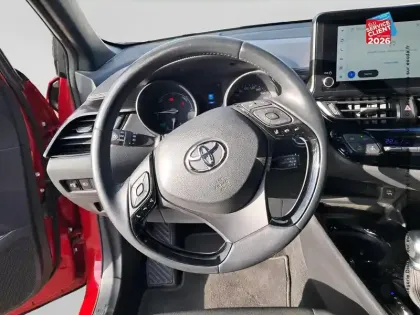Photo 11 Toyota C-HR  1.8 Hybride 122ch Design Ultimate E-CVT