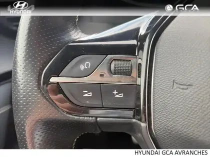 Photo 14 Peugeot 208  e- 136ch GT Line
