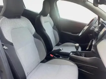 Photo 10 Renault Clio  1.5 dCi 100ch Evolution - 25