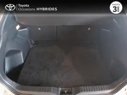 Photo 13 Toyota Yaris  Cross 116h Design Pack Cargo