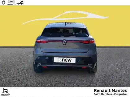 Photo 5 Renault Megane  E-Tech Electric EV60 220ch Iconic super charge