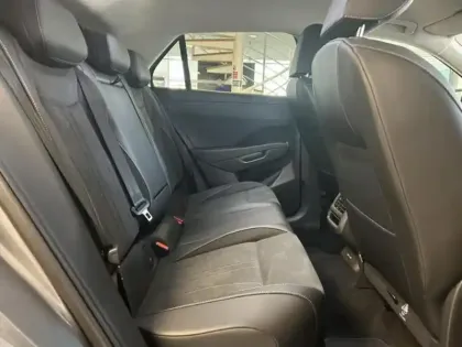 Photo 14 Volkswagen T-roc  1.5 eTSI 116ch Style DSG7